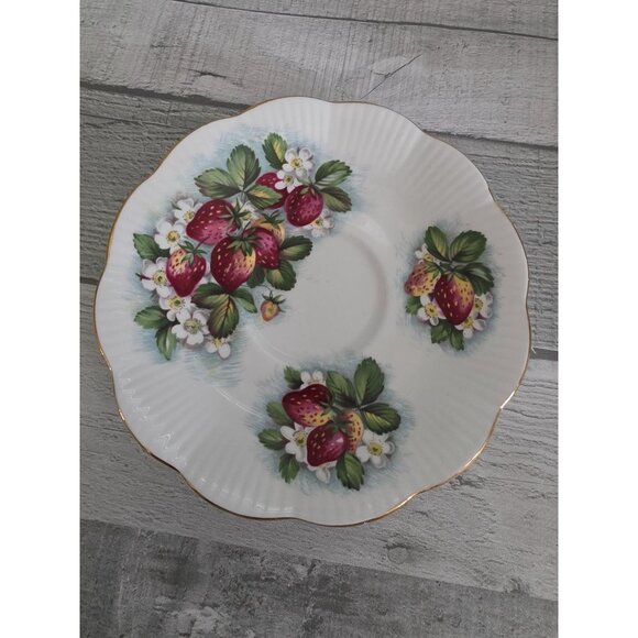 Royal Albert Strawberry Fair Tea Cup & Saucer Set - Picture 2 of 10